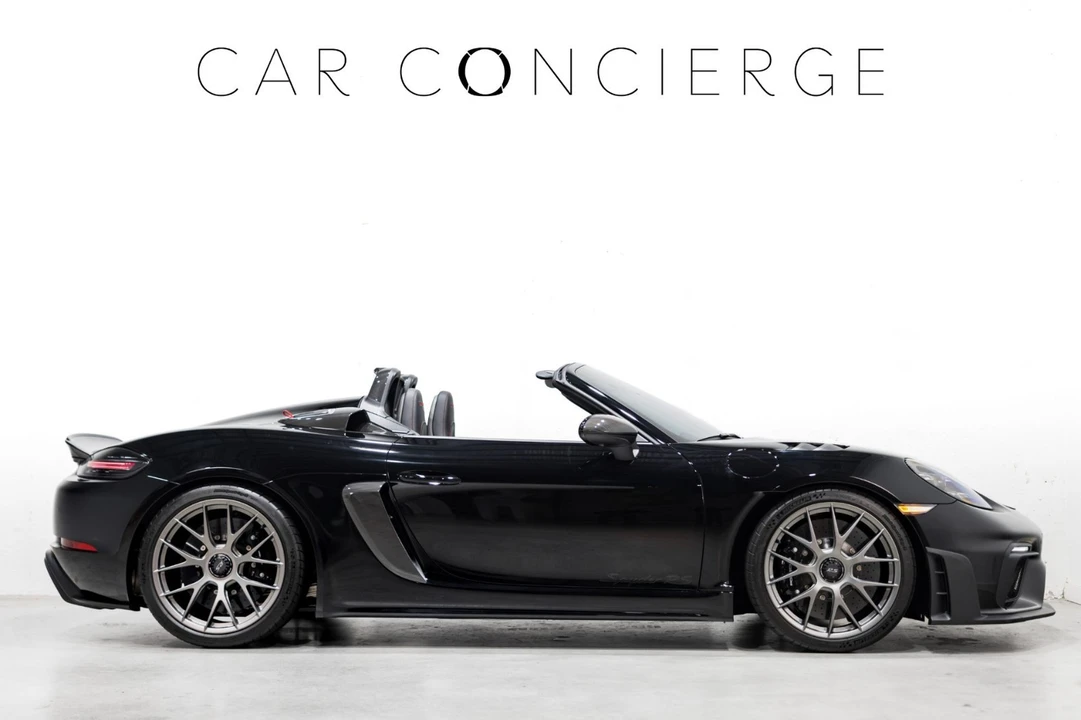 2025 Porsche - Image 5 of 31