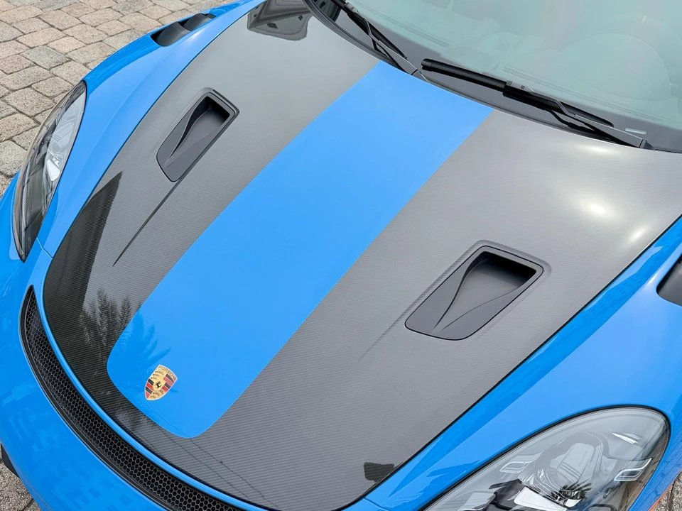 2025 Porsche - Image 4 of 31