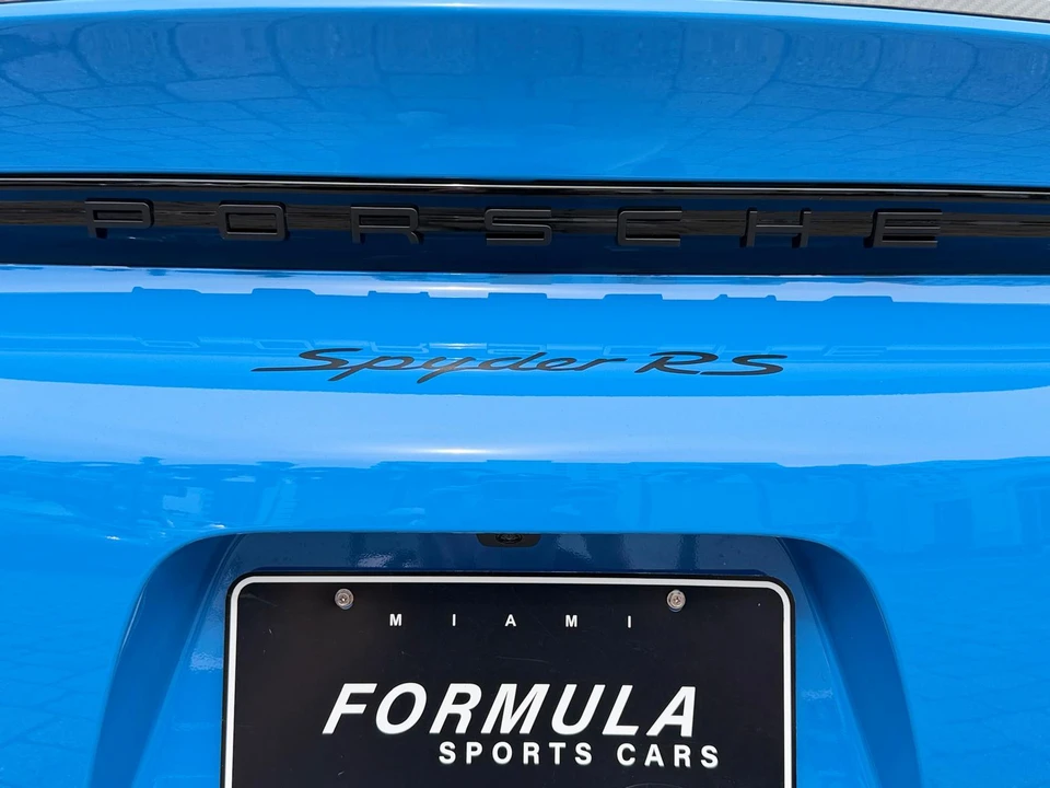 2025 Porsche - Image 22 of 31