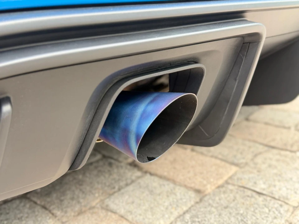 2025 Porsche - Image 24 of 31