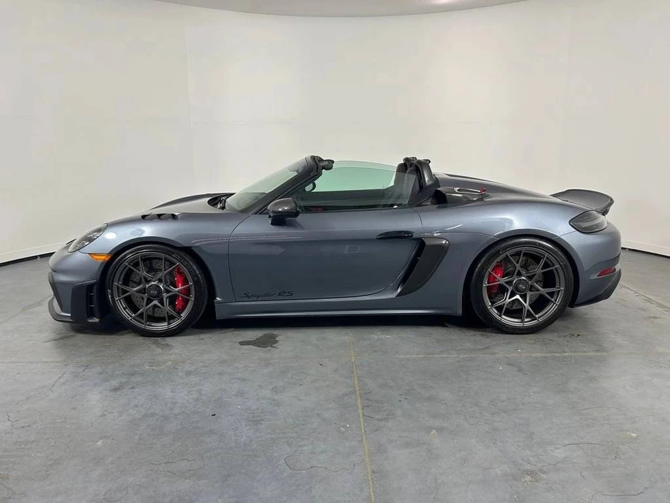 2025 Porsche 718 Boxster Spyder RS - Image 2 of 5