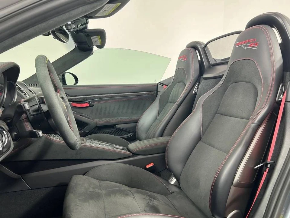 2025 Porsche 718 Boxster Spyder RS - Image 5 of 5
