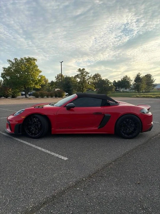 2025 Porsche 718 Boxster Spyder RS - Image 2 of 4