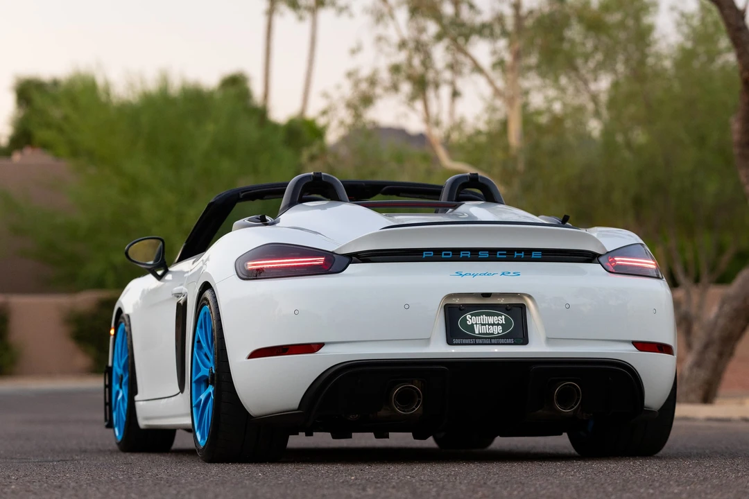 2025 Porsche 718 Boxster Spyder RS - Image 15 of 31