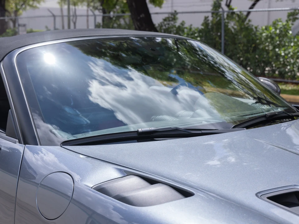 2025 Porsche 718 Boxster Spyder RS - Image 27 of 31