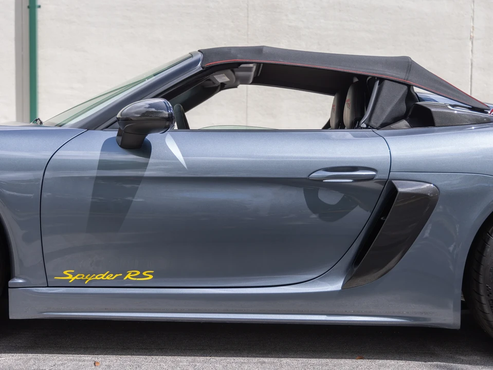 2025 Porsche 718 Boxster Spyder RS - Image 29 of 31