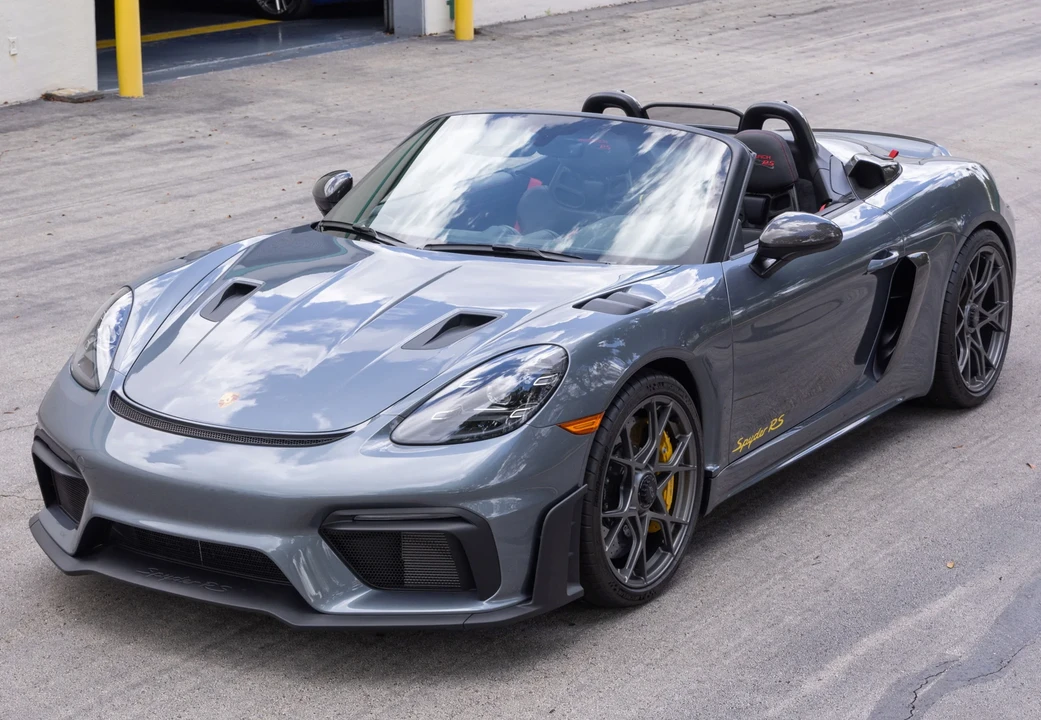 2025 Porsche 718 Boxster Spyder RS - Image 3 of 31