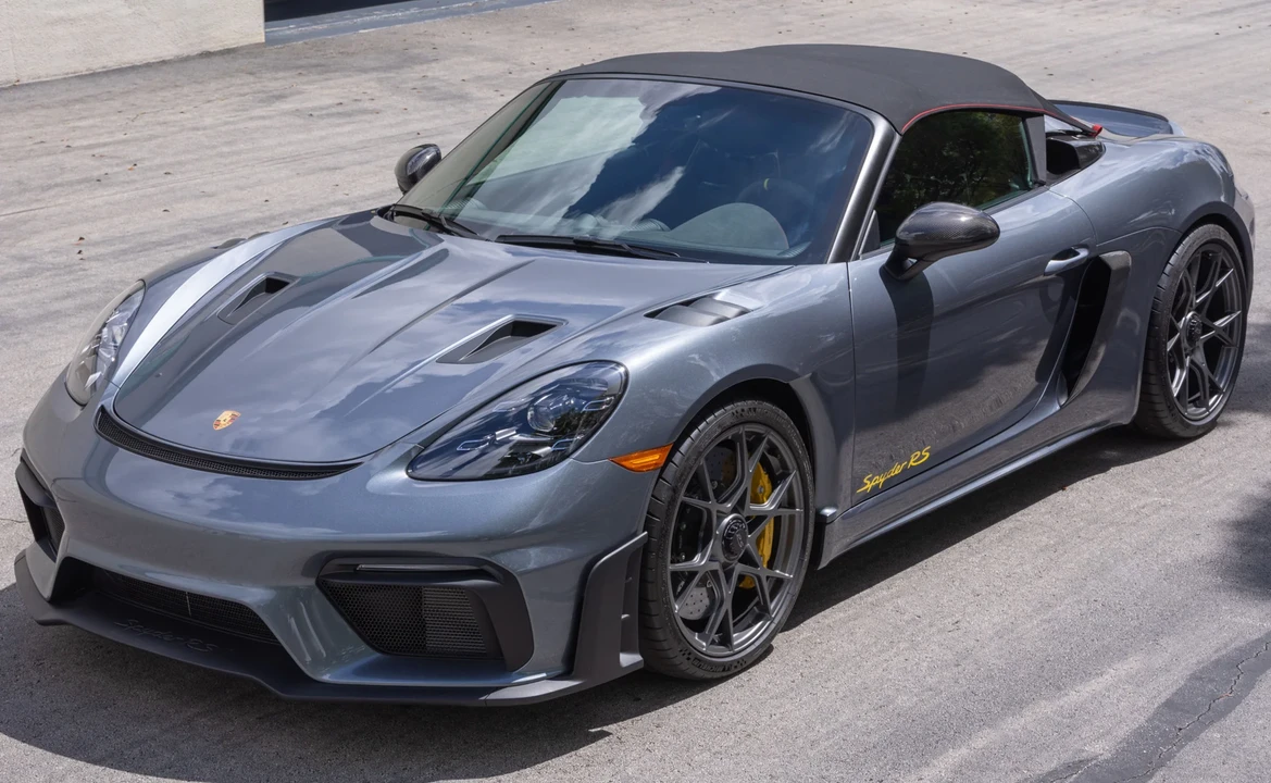 2025 Porsche 718 Boxster Spyder RS - Image 12 of 31