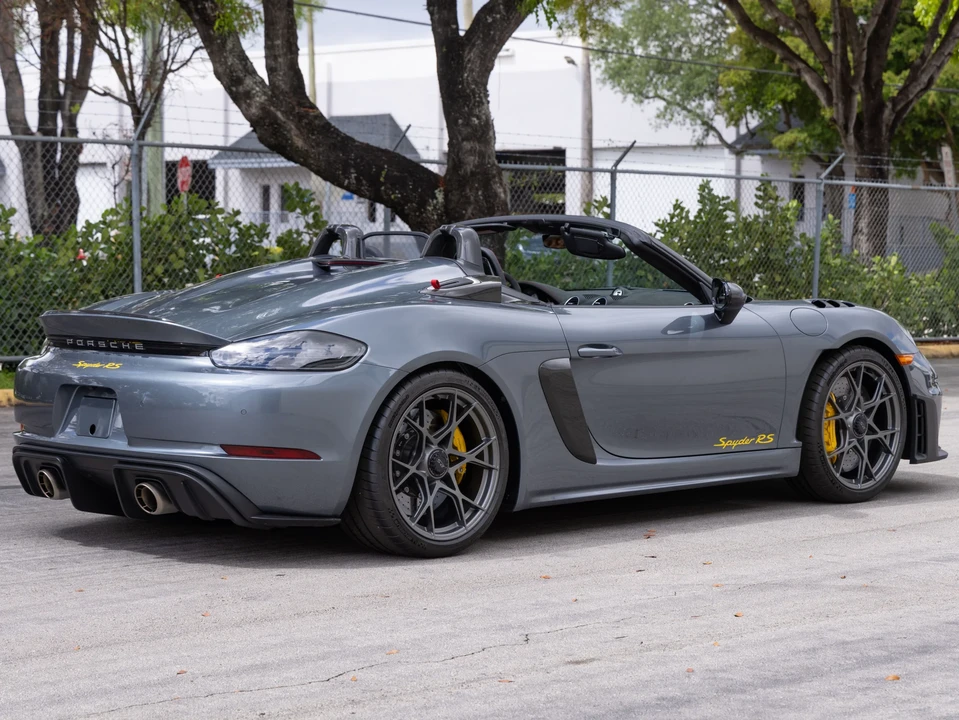 2025 Porsche 718 Boxster Spyder RS - Image 9 of 31