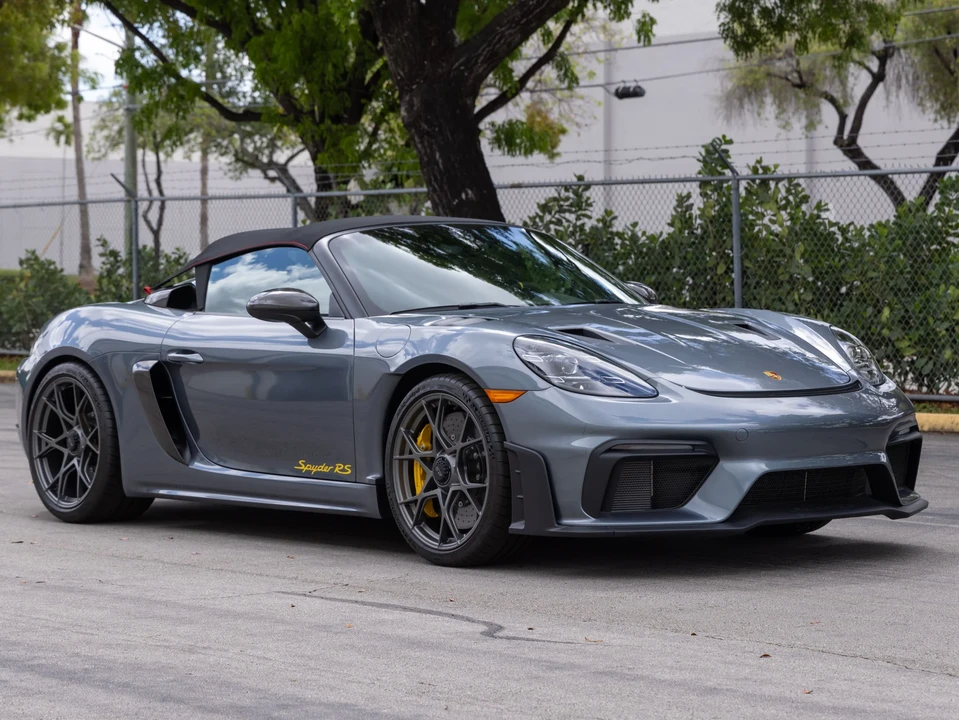 2025 Porsche 718 Boxster Spyder RS - Image 20 of 31