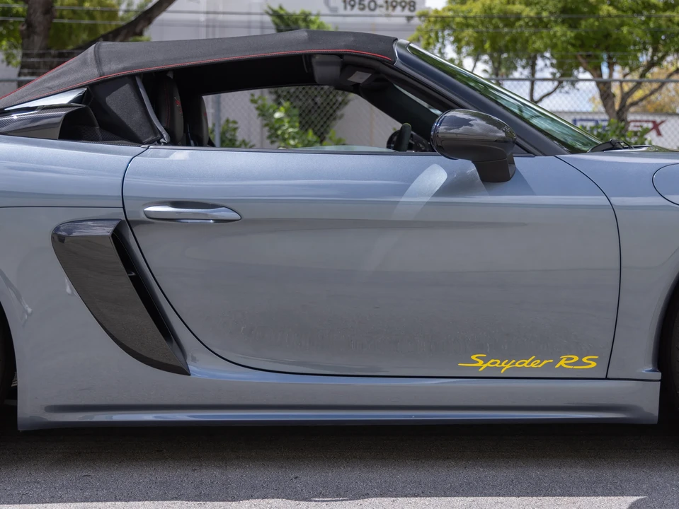 2025 Porsche 718 Boxster Spyder RS - Image 28 of 31