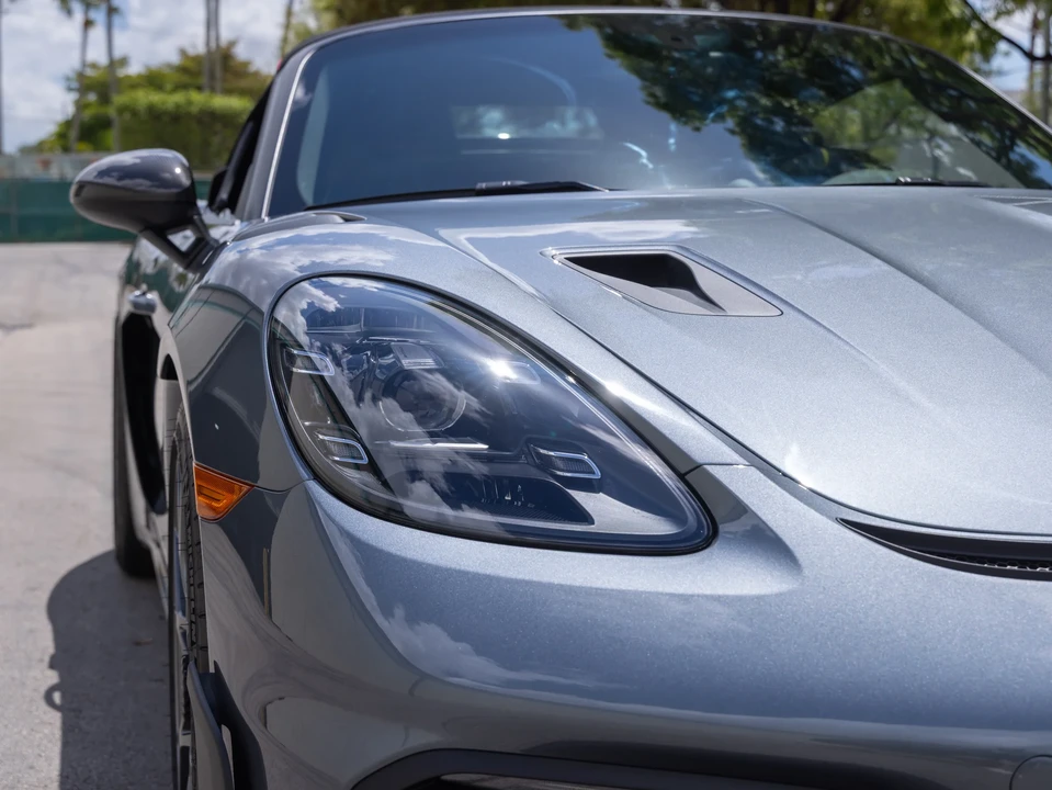 2025 Porsche 718 Boxster Spyder RS - Image 23 of 31