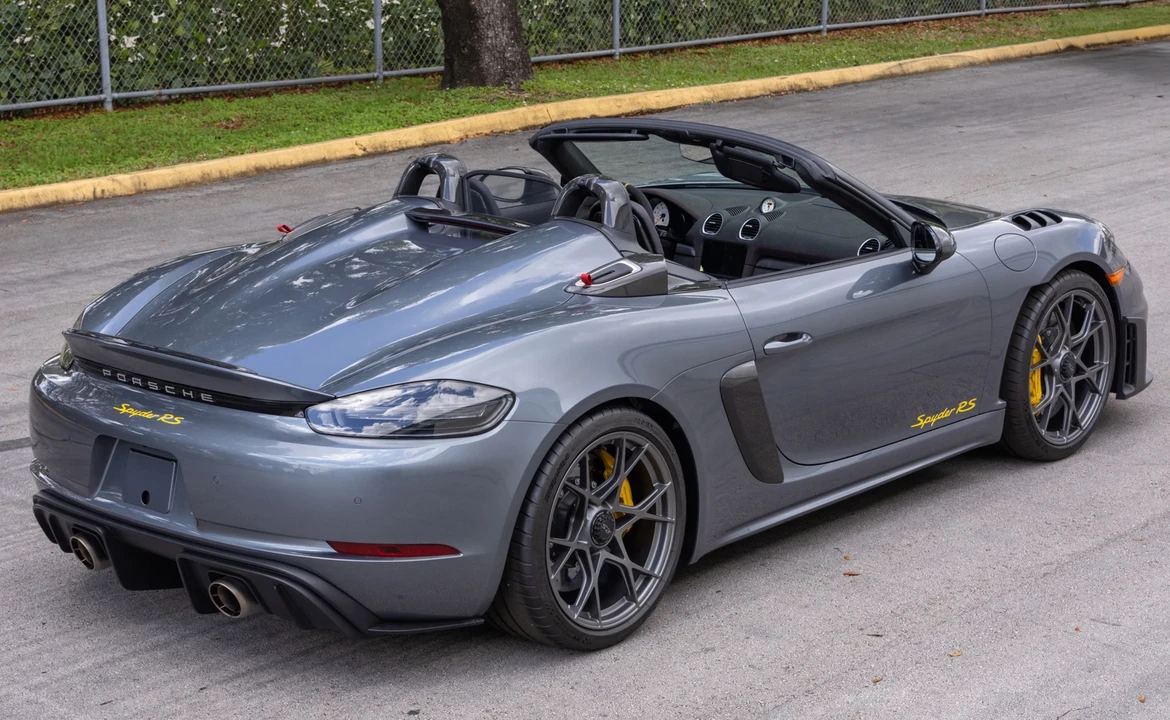 2025 Porsche 718 Boxster Spyder RS - Image 8 of 31