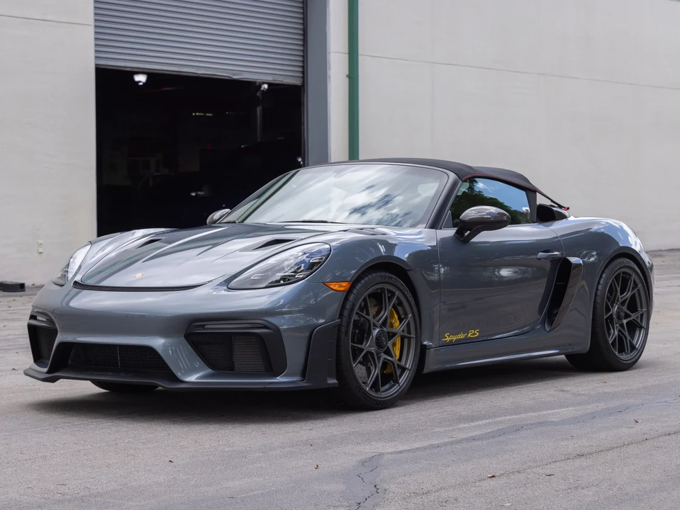 2025 Porsche 718 Boxster Spyder RS - Image 13 of 31