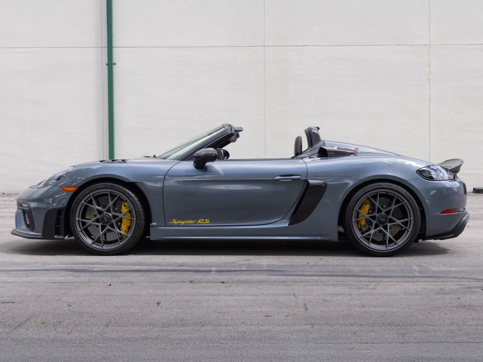 2025 Porsche 718 Boxster Spyder RS - Image 5 of 31