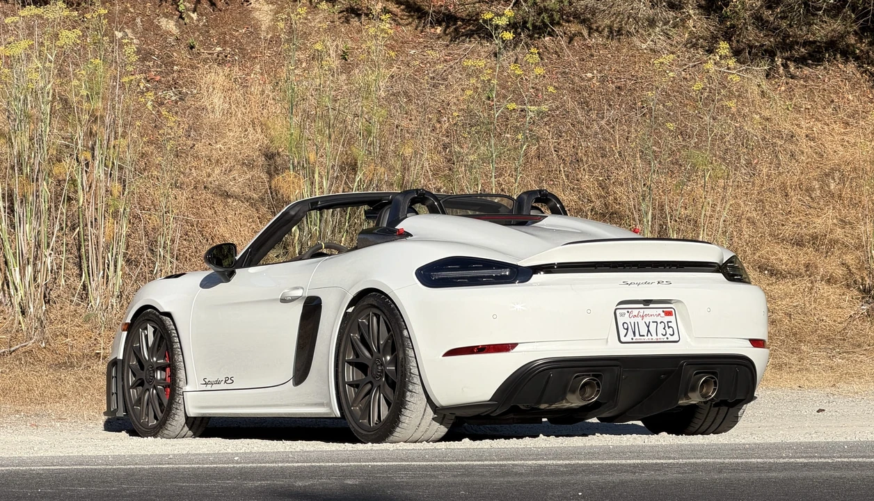 2025 Porsche 718 Boxster Spyder RS - Image 13 of 31
