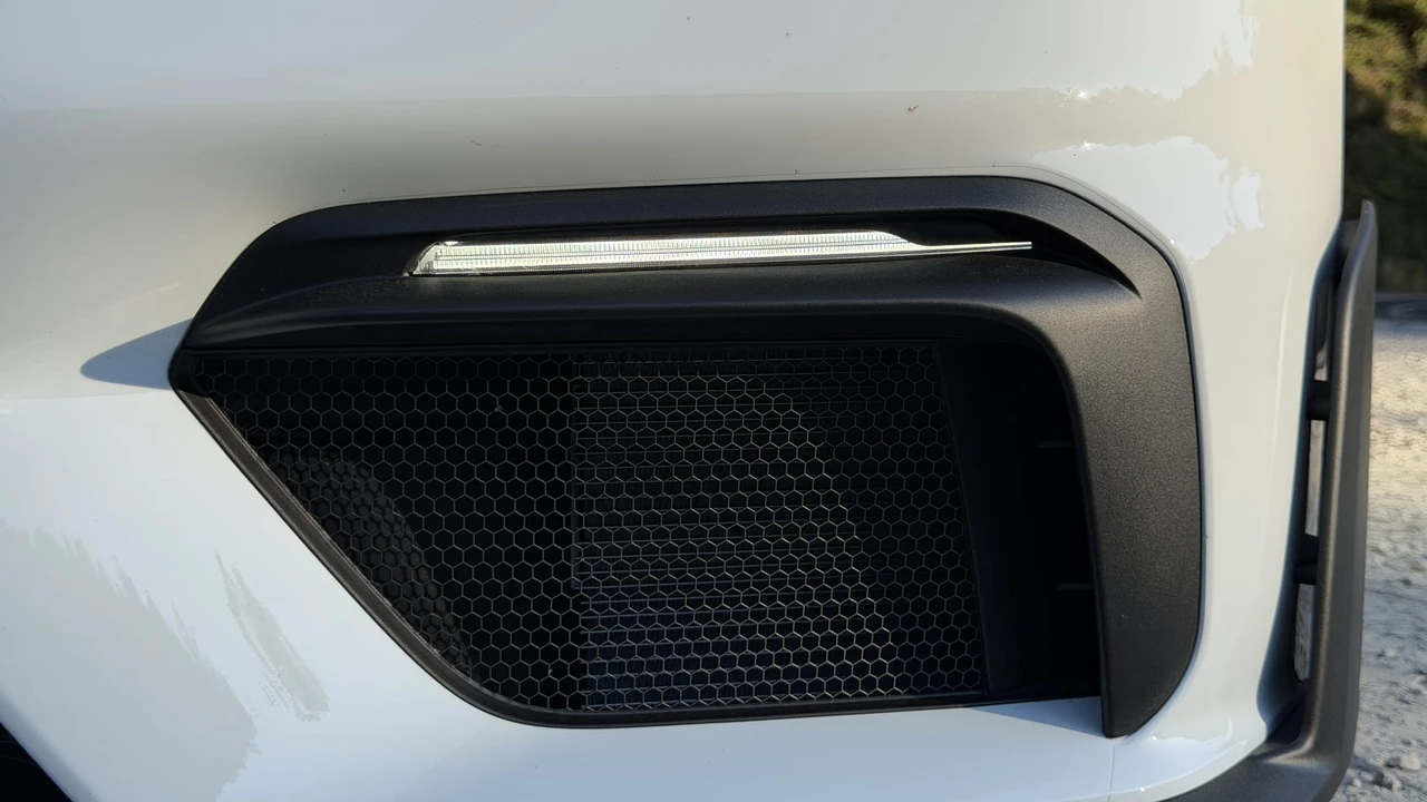 2025 Porsche 718 Boxster Spyder RS - Image 25 of 31