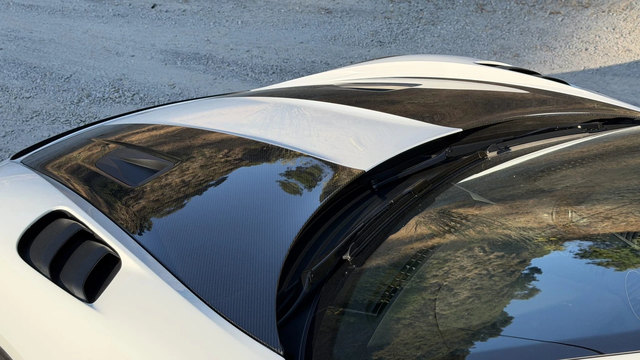 2025 Porsche 718 Boxster Spyder RS - Image 30 of 31