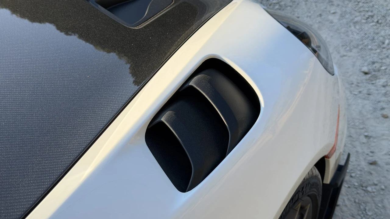 2025 Porsche 718 Boxster Spyder RS - Image 28 of 31