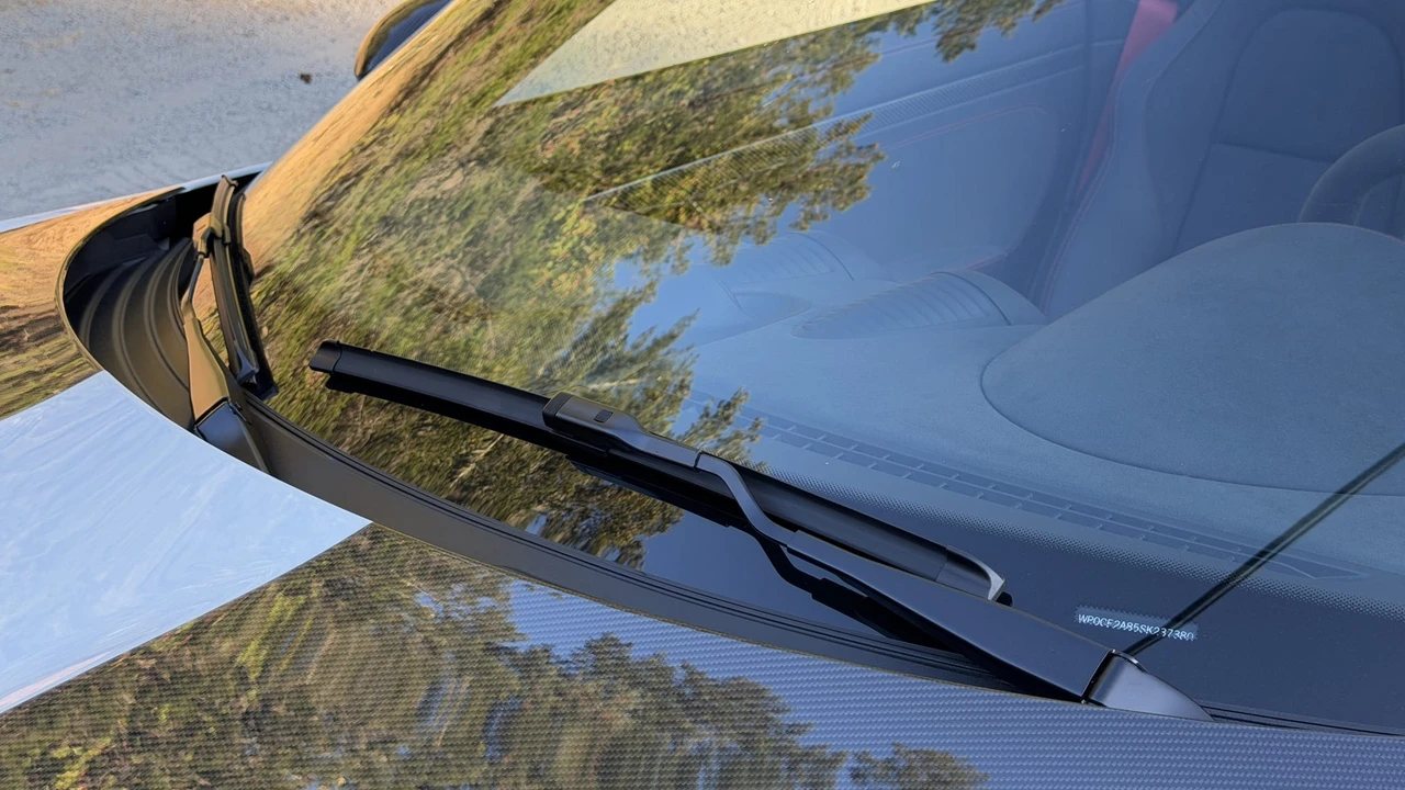 2025 Porsche 718 Boxster Spyder RS - Image 24 of 31