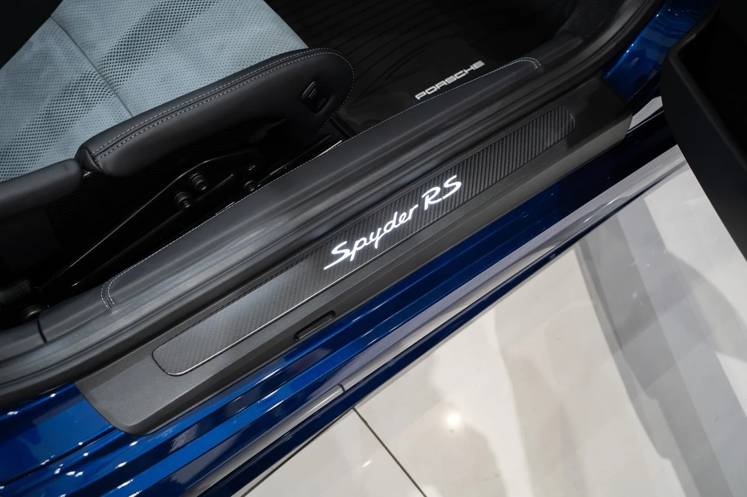 2025 Porsche 718 Boxster Spyder RS - Image 27 of 31