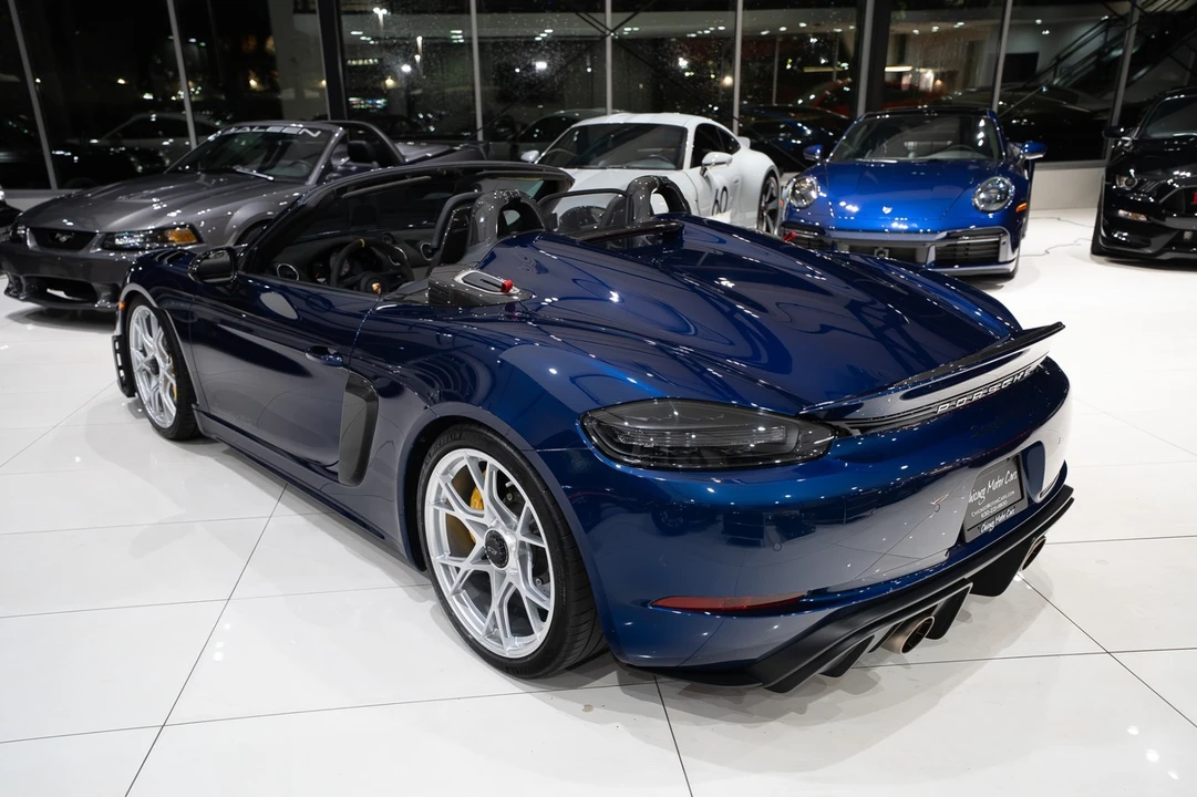 2025 Porsche 718 Boxster Spyder RS - Image 2 of 31