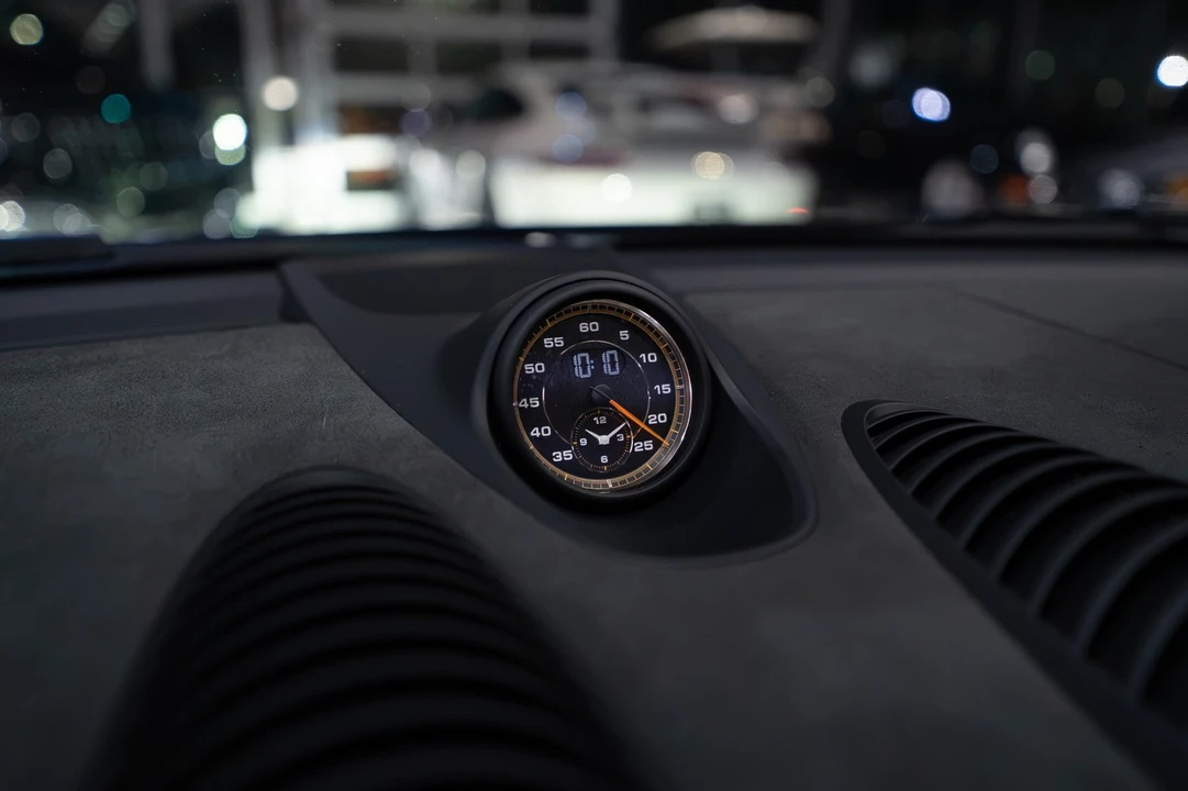 2025 Porsche 718 Boxster Spyder RS - Image 15 of 31