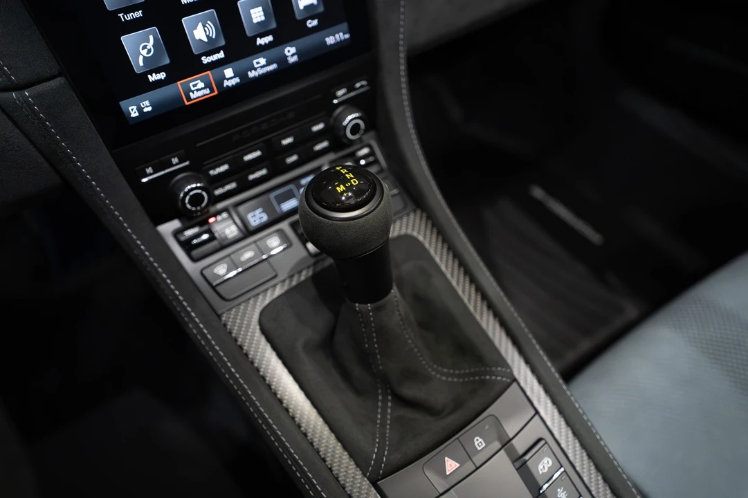 2025 Porsche 718 Boxster Spyder RS - Image 21 of 31