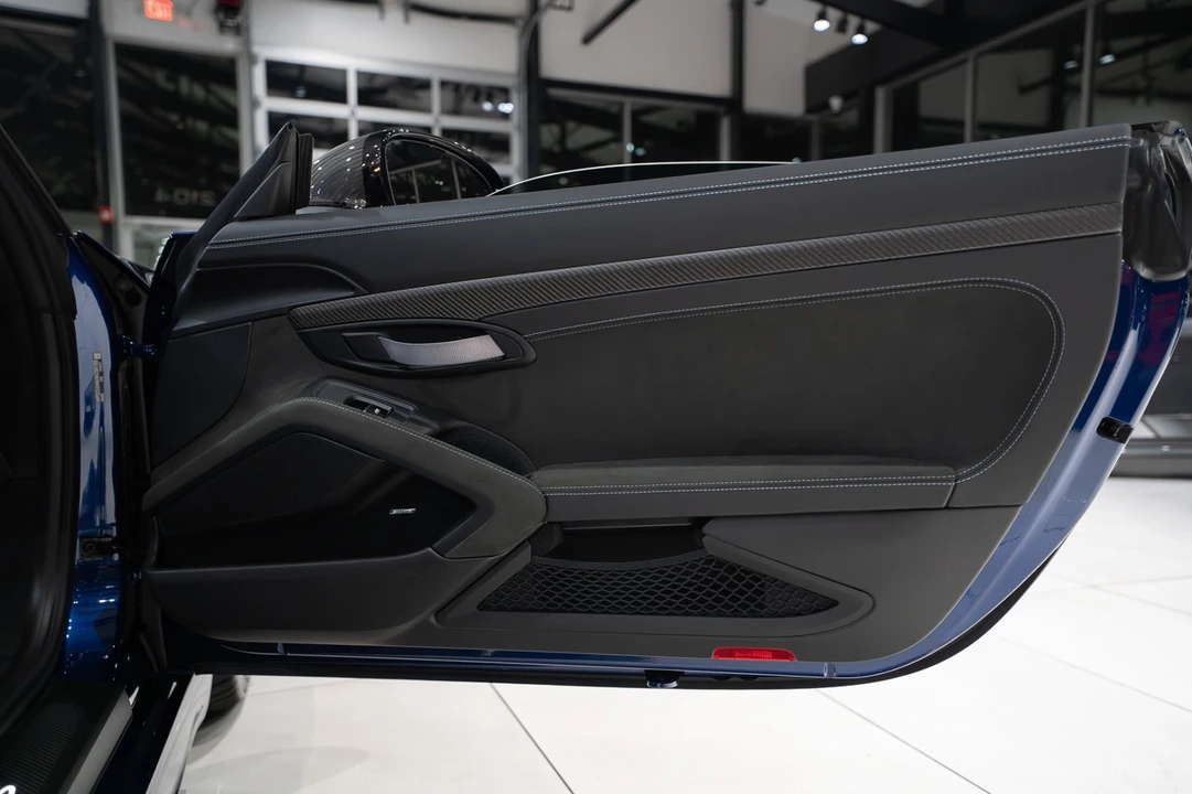 2025 Porsche 718 Boxster Spyder RS - Image 25 of 31