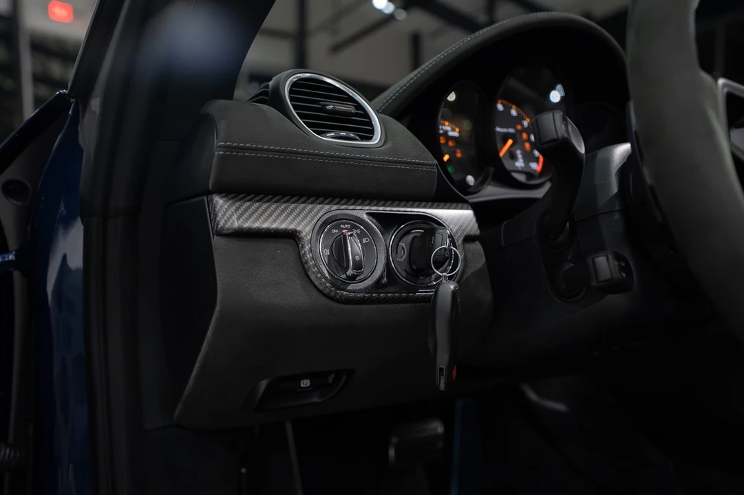 2025 Porsche 718 Boxster Spyder RS - Image 12 of 31