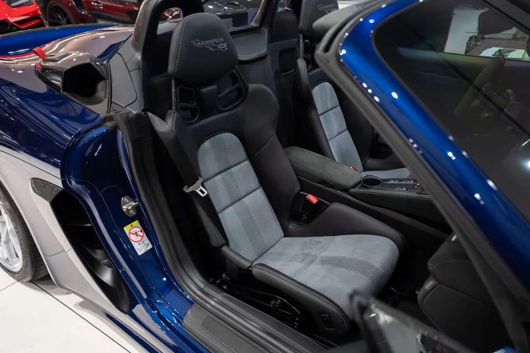 2025 Porsche 718 Boxster Spyder RS - Image 29 of 31