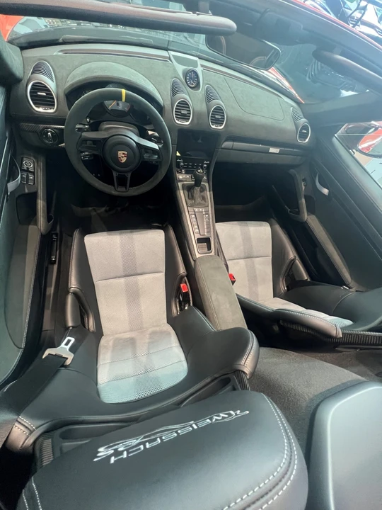 2025 Porsche 718 Boxster Spyder RS - Image 10 of 13