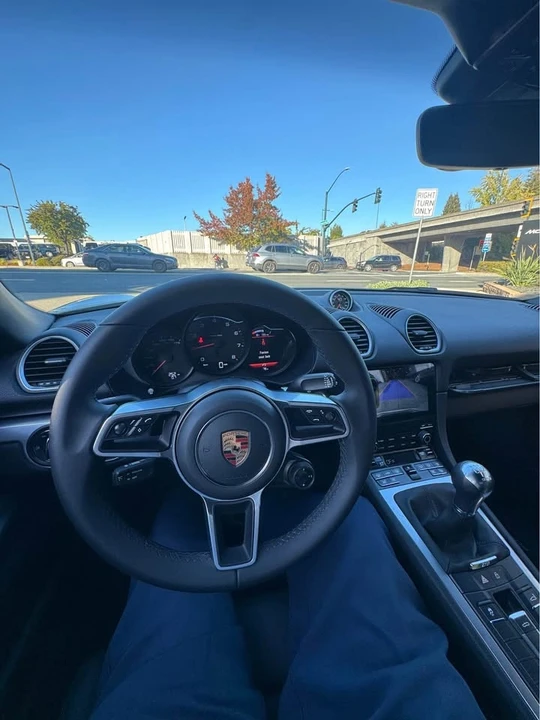2025 Porsche 718 Boxster - Image 9 of 11