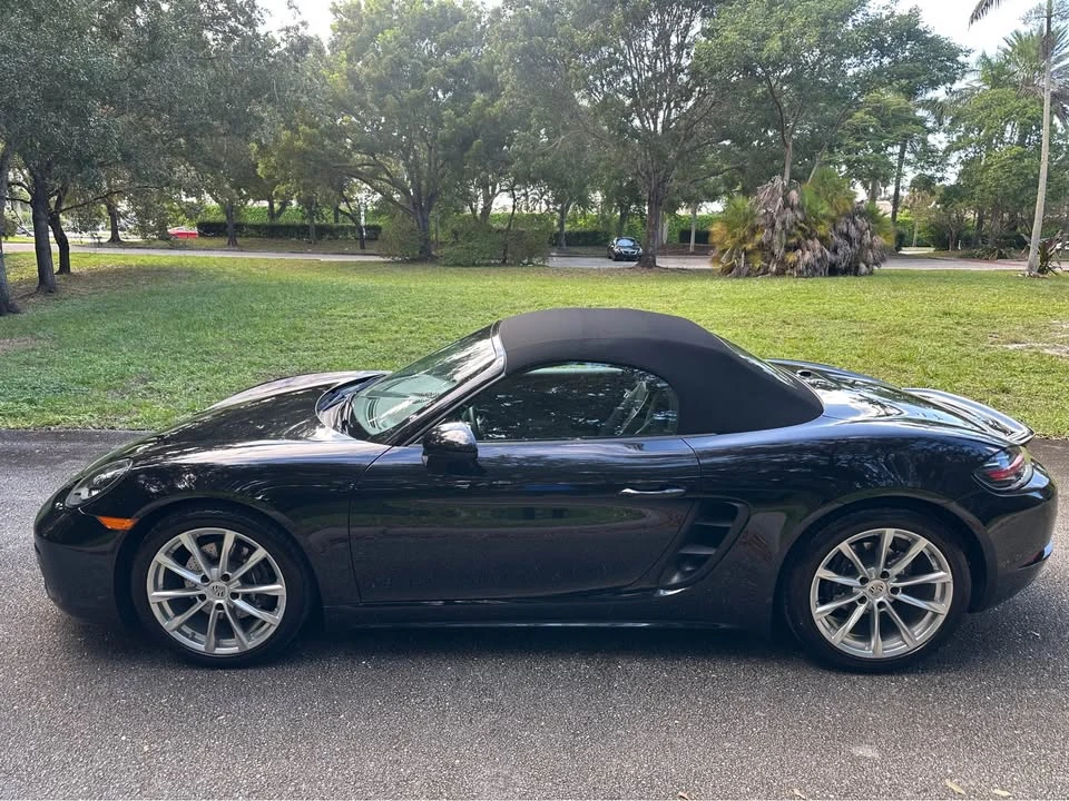 2025 Porsche 718 Boxster - Image 3 of 19