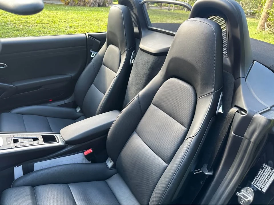2025 Porsche 718 Boxster - Image 13 of 19