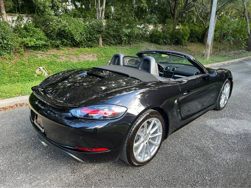 2025 Porsche 718 Boxster - Image 9 of 19