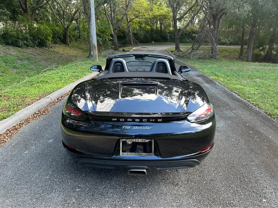 2025 Porsche 718 Boxster - Image 10 of 19