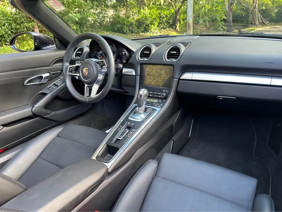 2025 Porsche 718 Boxster - Image 18 of 19