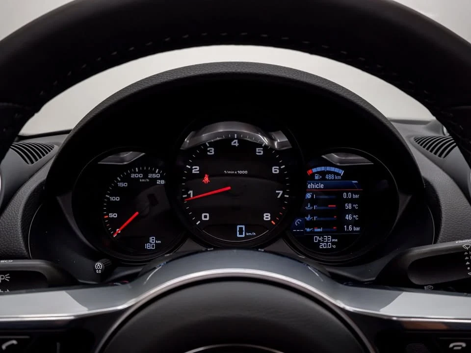 2025 Porsche 718 Boxster - Image 16 of 20