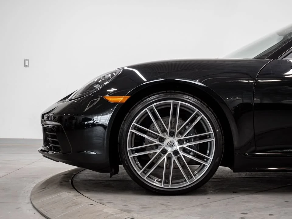 2025 Porsche 718 Boxster - Image 9 of 20