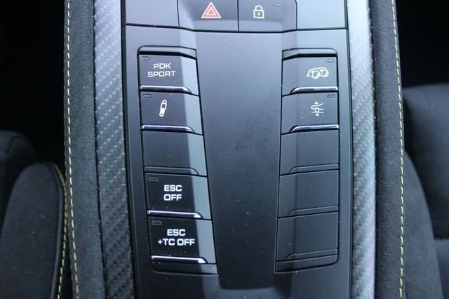 2025 Porsche 718 Cayman - Image 10 of 19