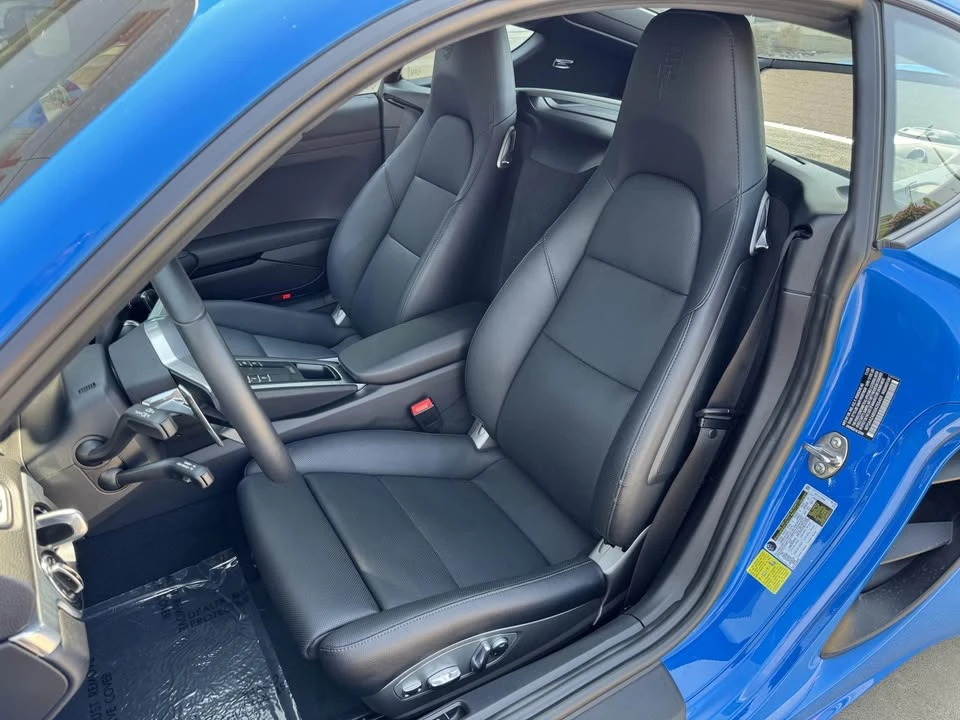 2025 Porsche 718 Cayman - Image 12 of 20