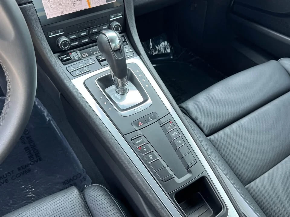 2025 Porsche 718 Cayman - Image 17 of 20