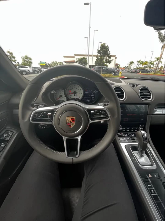 2025 Porsche 718 Cayman - Image 6 of 13