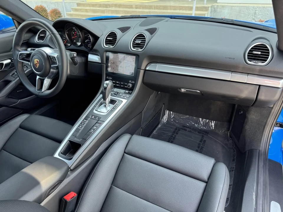 2025 Porsche 718 Cayman - Image 16 of 20