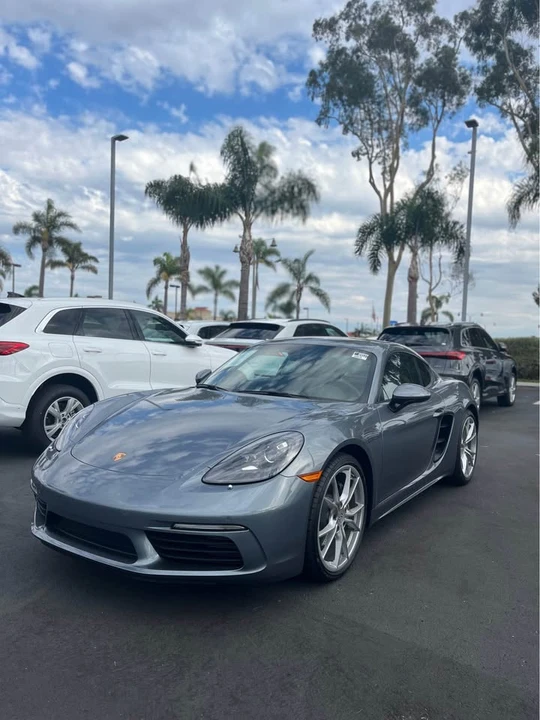 2025 Porsche 718 Cayman - Image 2 of 13