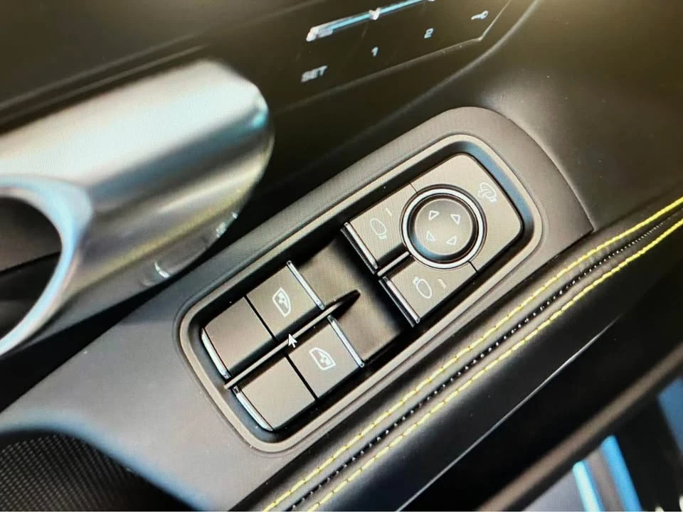 2025 Porsche 718 Cayman - Image 18 of 20