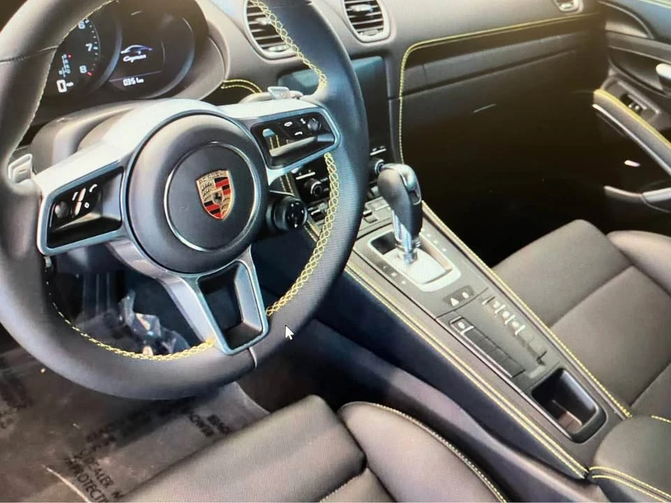 2025 Porsche 718 Cayman - Image 12 of 20