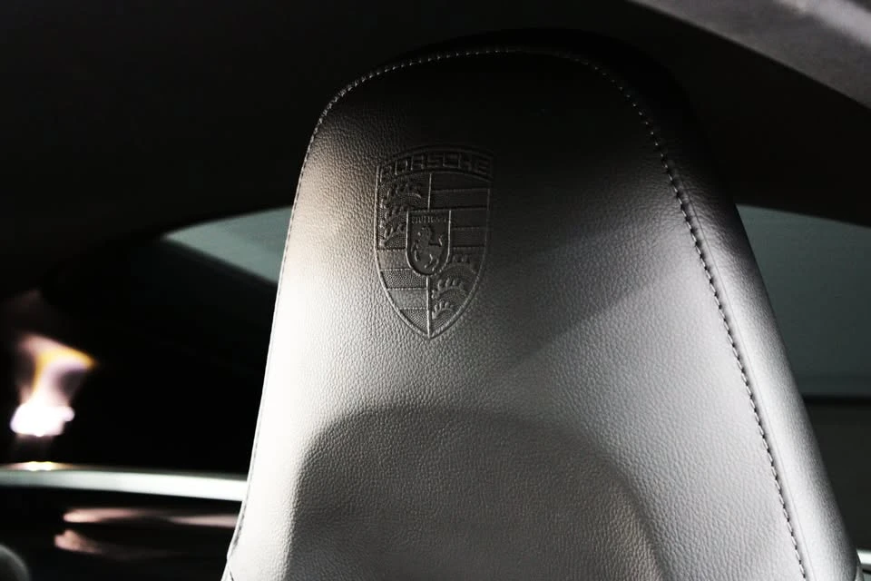 2025 Porsche 718 Cayman - Image 19 of 20