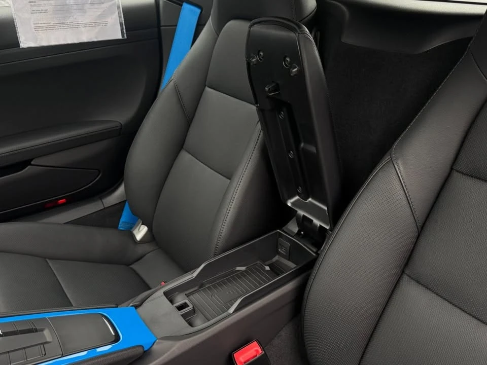 2025 Porsche 718 Cayman - Image 13 of 19